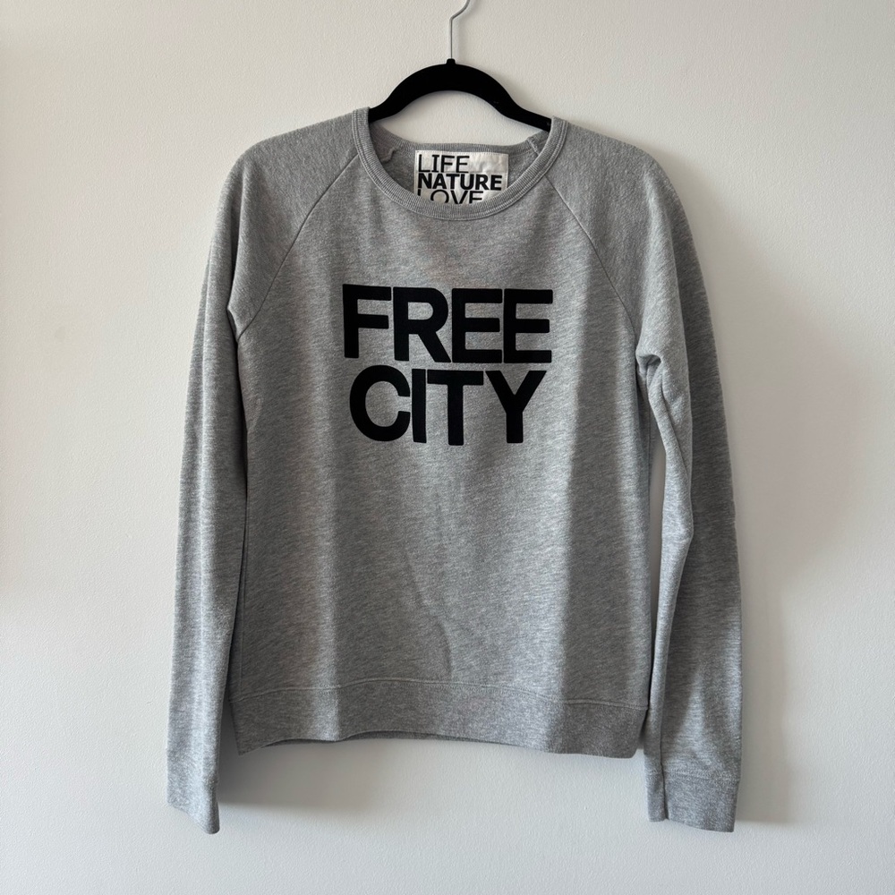 Free City grey long sleeve shirt top sweater size 1/Small Life Nature Love back